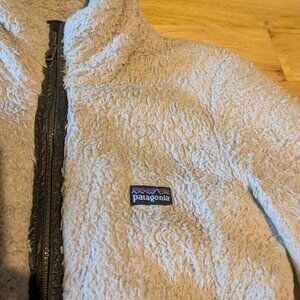 Women’s Fuzzy Patagonia Small Full Zip Fleece Cream